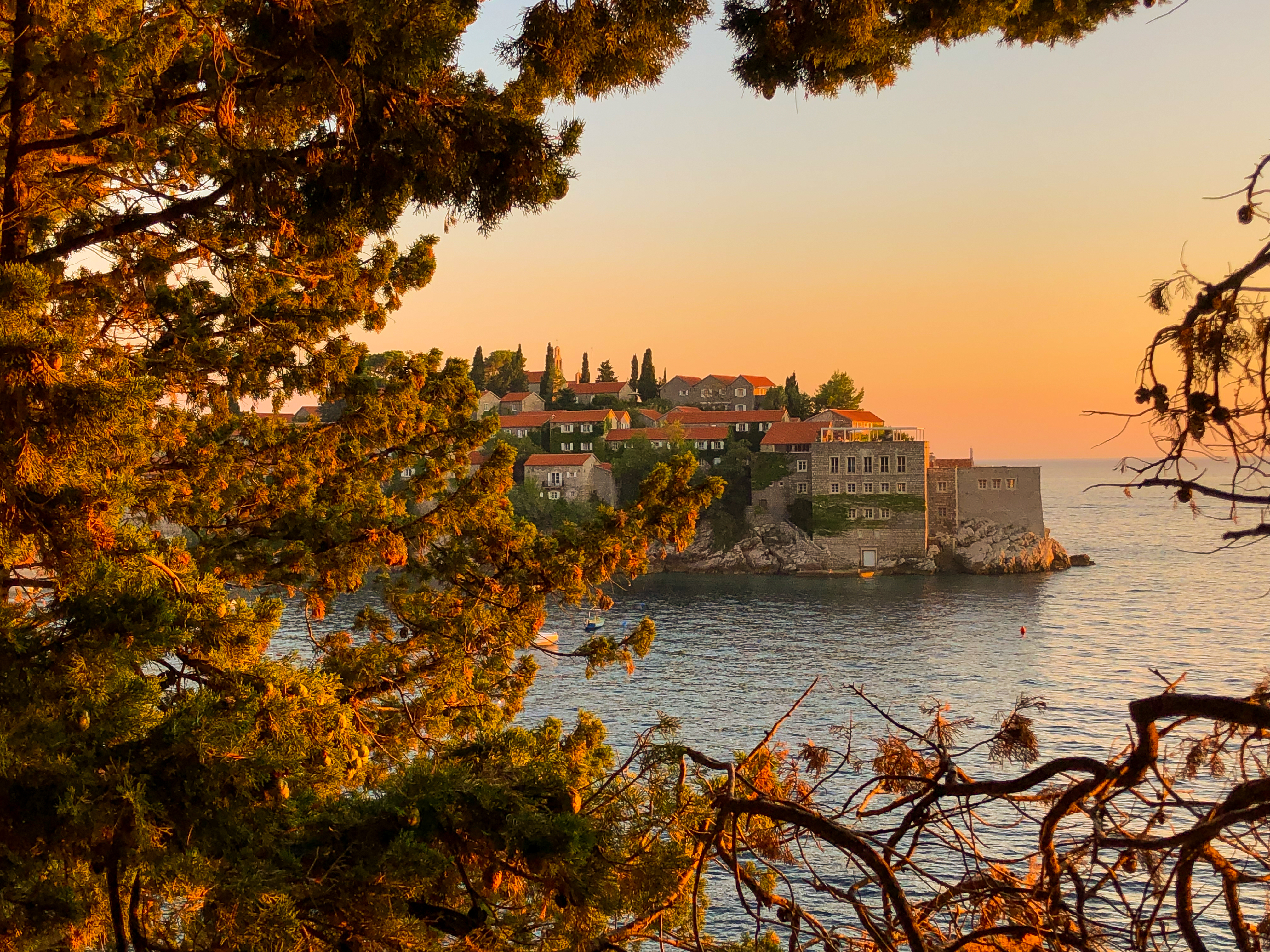 budva-nightlife budva-weather budva-hostels montenegro budva-beach-bar