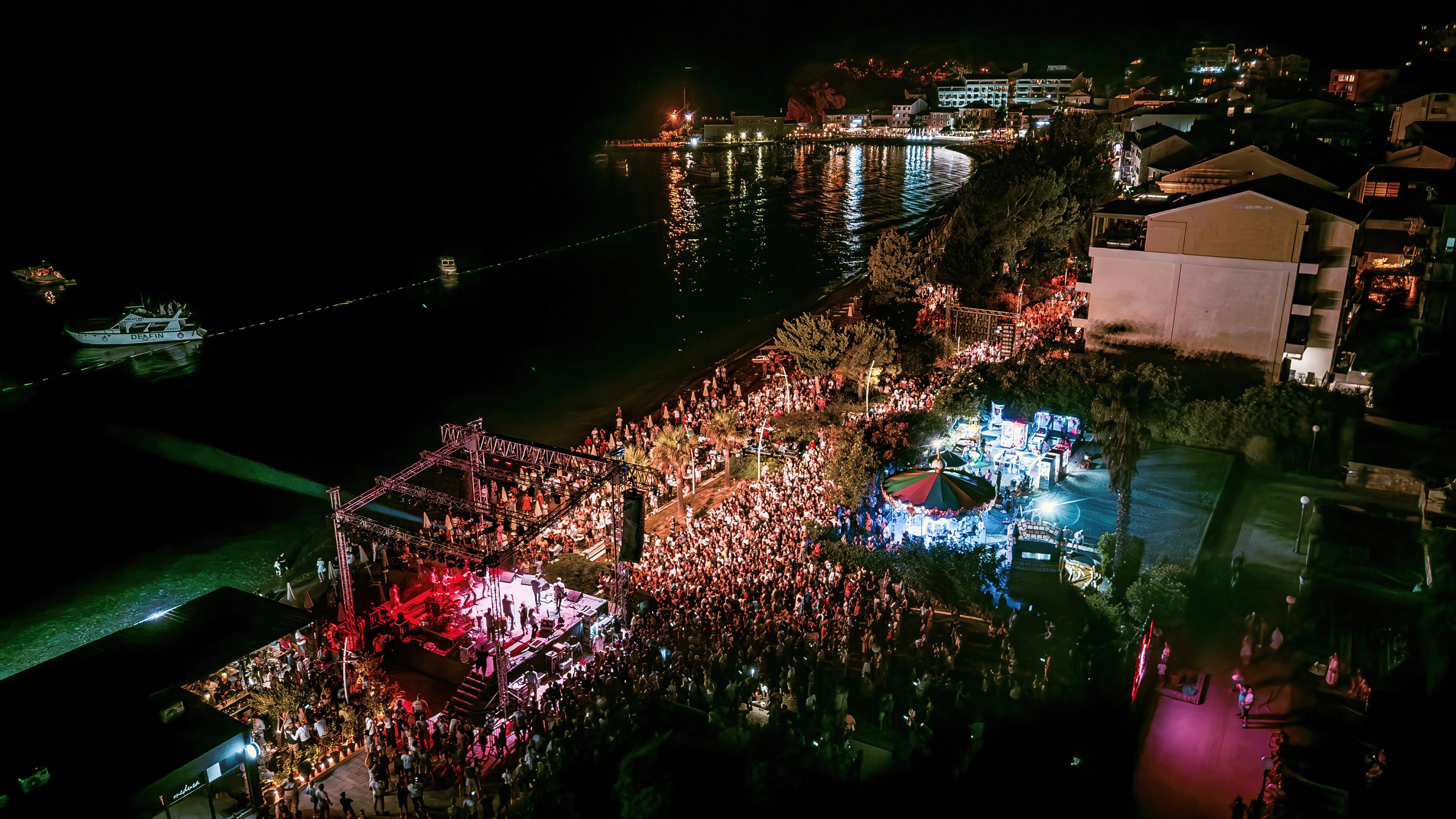 budva-restaurants budva-marina beach budva-tourist-organization budva-yacht