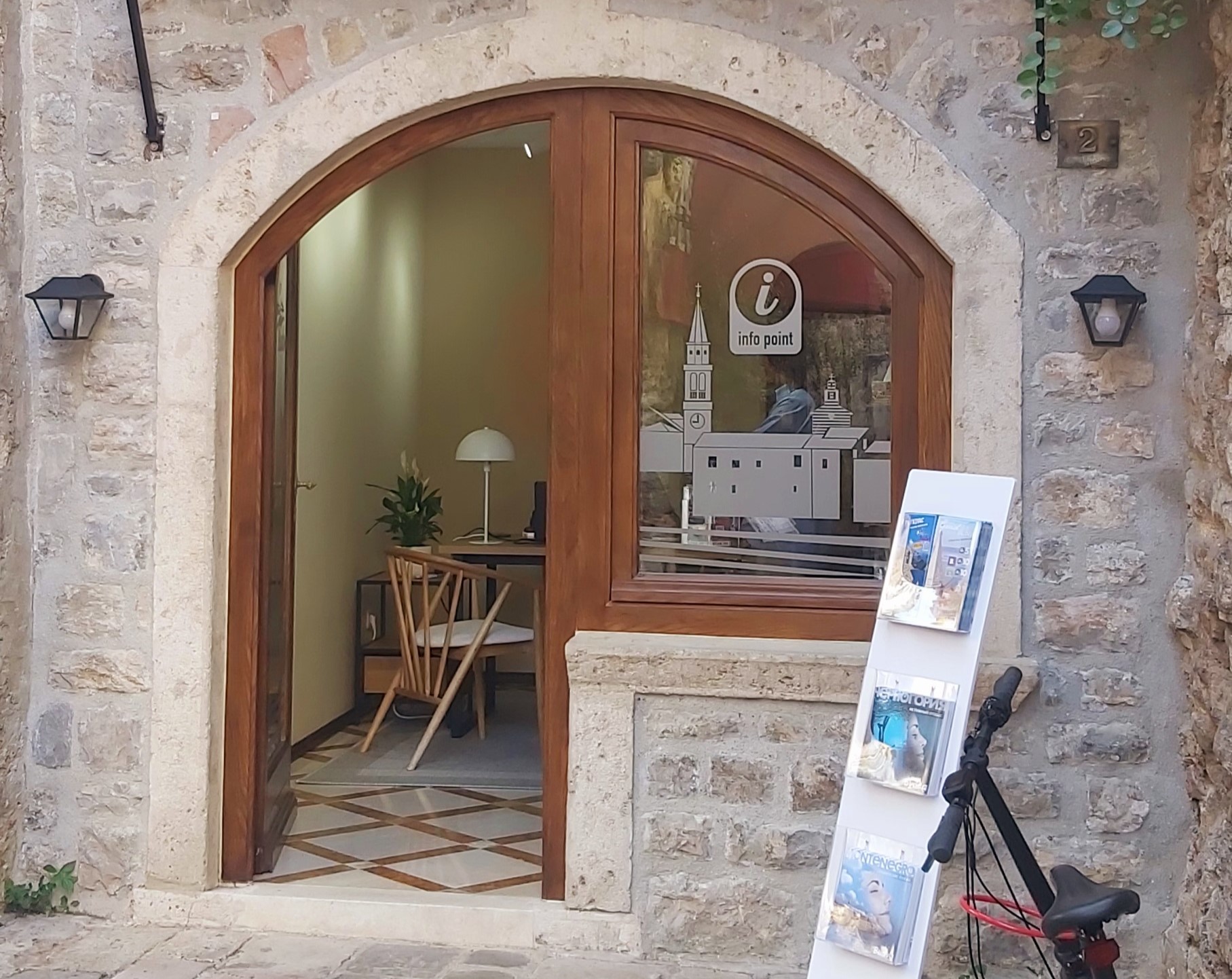 budva-Montenegro montenegro budva-caffes budva-hotels budva-marina